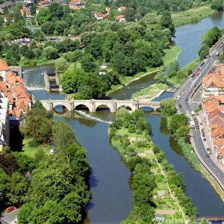 Im Tilly Boardinghouse アパート